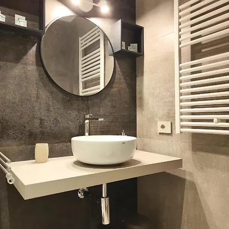 Hostdomus - Casa Velo'